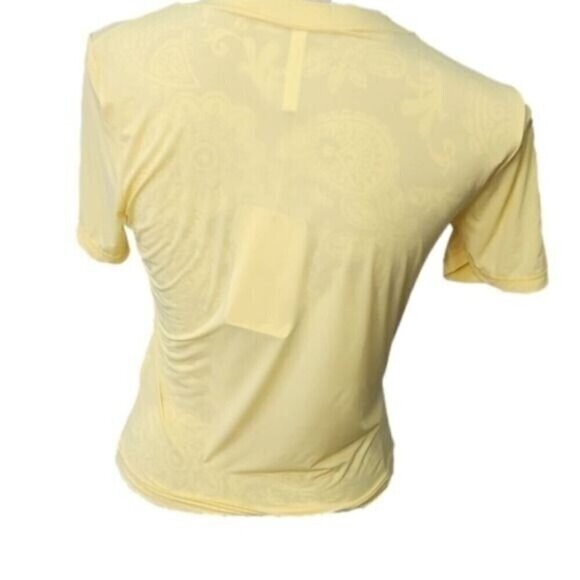 Fabletics Athletic Top Meyer Naked Feel Short Sleeve NWT Women's Medium - Picture 2 of 5